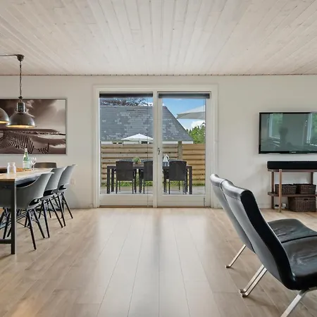 Stunning In With Kitchen * Ålbæk