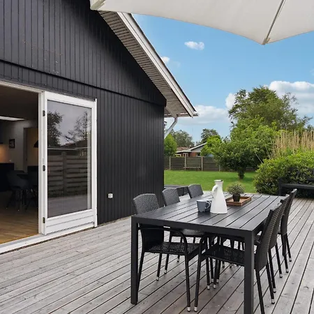 Stunning In With Kitchen *