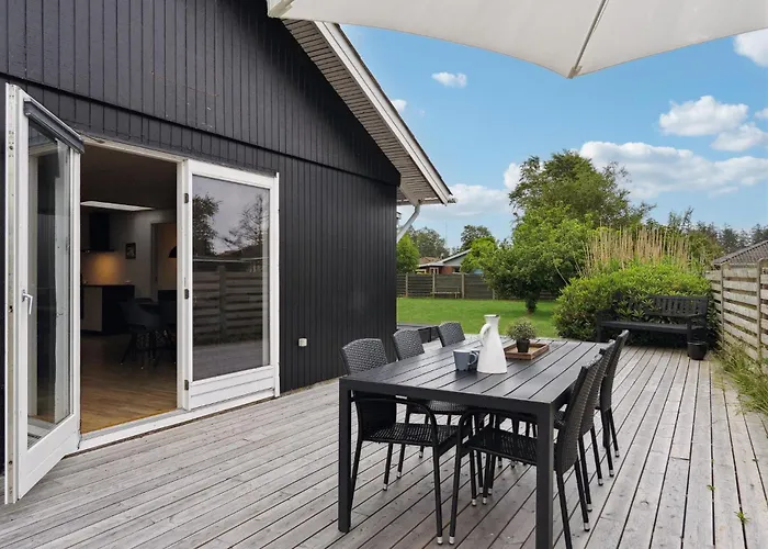 Stunning In With Kitchen *